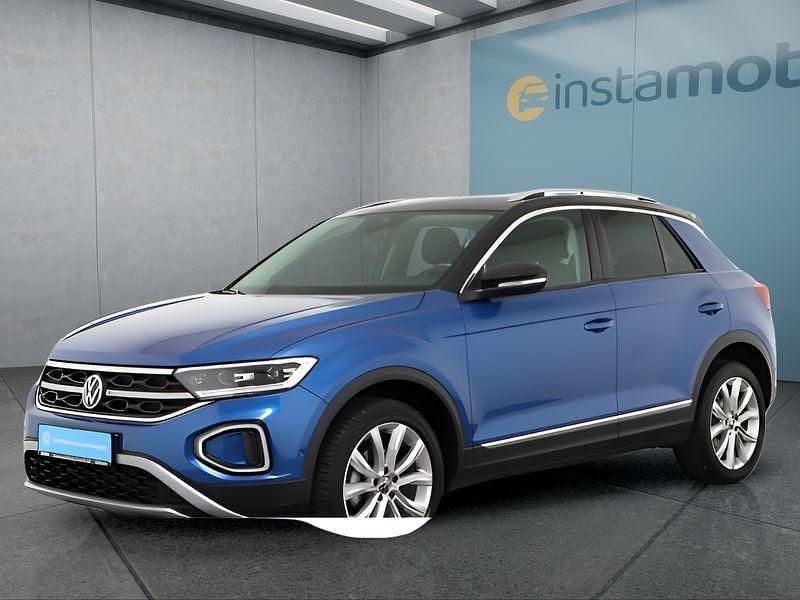 Blau Gebraucht 2024 VW T-Roc SUV | 30.599 € (Fairer Preis) - Bild 1/4