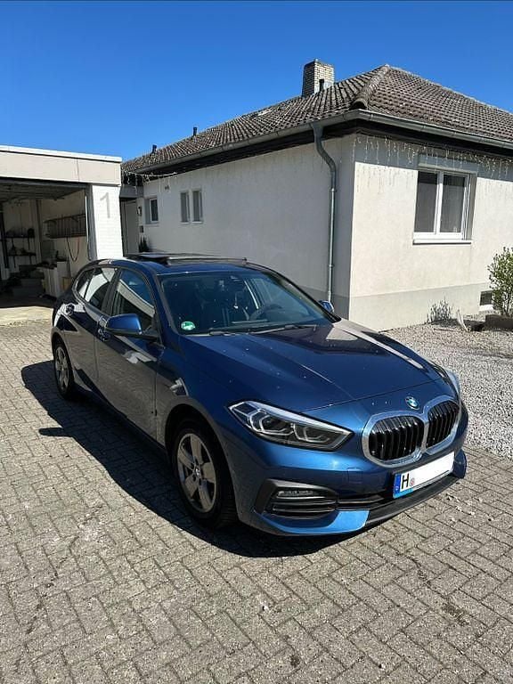 Gebraucht BMW 118 Advantage 136 PS (100 kW) 2021 Blau Kleinwagen