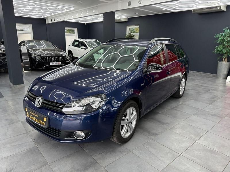 Blau Gebraucht 2012 VW Golf VI Match Kombi | 7.999 € (Etwas zu teuer) - Bild 1/4