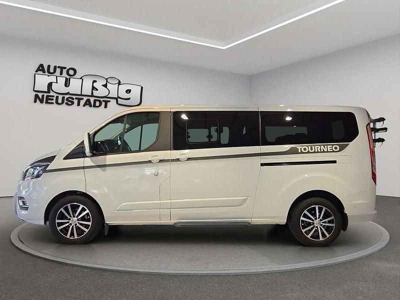 Gebraucht Ford Tourneo Titanium X 185 PS (136 kW) 2020 Frostweiß Kombi