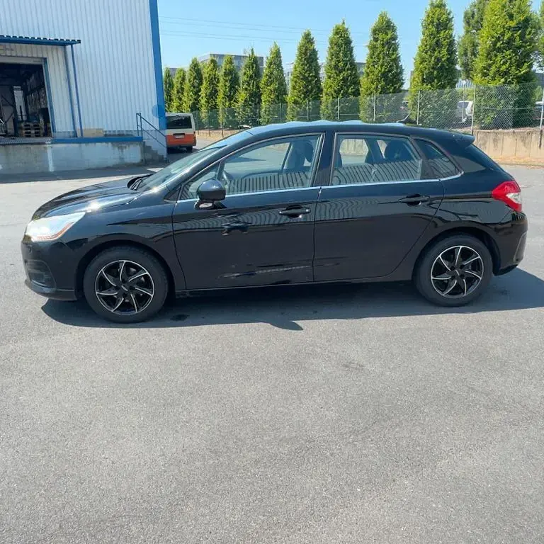 Gebraucht Citroën C4 Exclusive 114 PS (83 kW) 2014 Schwarz Limousine