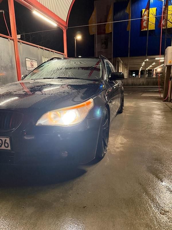 Gebraucht BMW 545 333 PS (244 kW) 2004 Schwarz Kombi