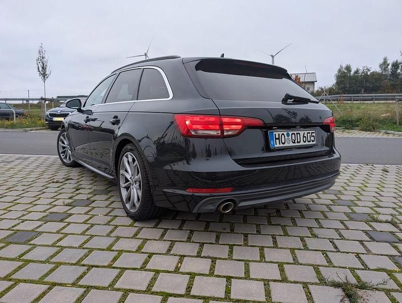 Gebraucht Audi A4 Sport 150 PS (110 kW) 2016 Blau Kombi