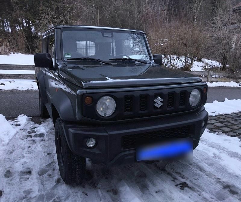 Gebraucht Suzuki Jimny 102 PS (75 kW) 2023 Grün SUV