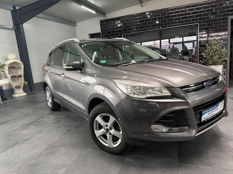 Gebraucht Ford Kuga Titanium 140 PS (102 kW) 2014 Grau SUV