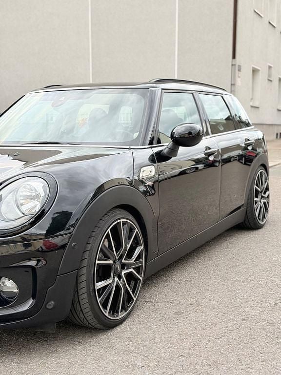 Schwarz Gebraucht 2018 Mini Cooper S Clubman Kombi | 16.000 € (Guter Preis) - Bild 1/4