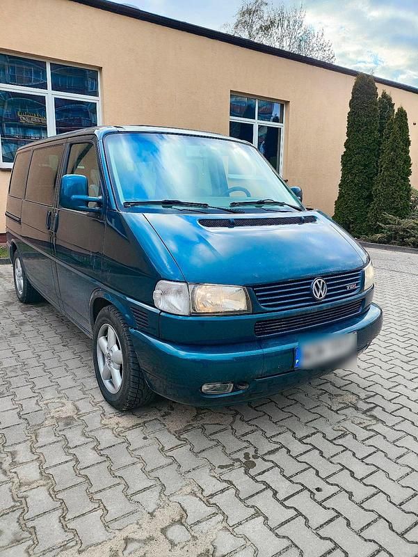 Second-hand VW T4 151 CP (111 kW) 2001 Verde Van
