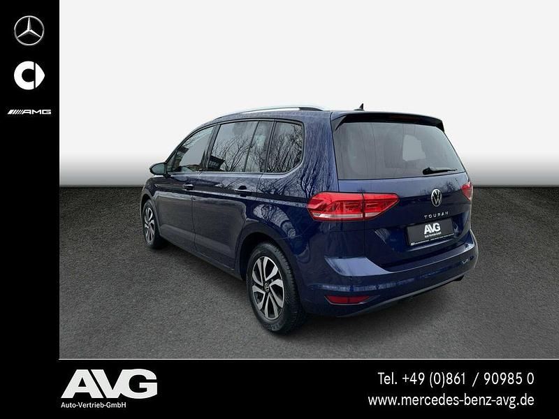 Gebraucht VW Touran Active 150 PS (110 kW) 2022 Blau Van / Kleinbus