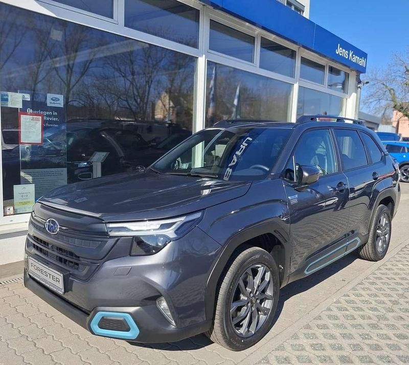 Magnetite grey metallic Gebraucht 2025 Subaru Forester Exclusive+ SUV | 43.990 € (Fairer Preis) - Bild 1/4