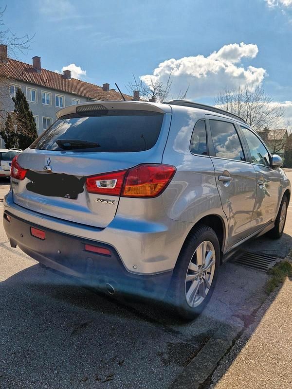 Begagnad Mitsubishi ASX 150 HK (110 kW) 2012 Silver SUV