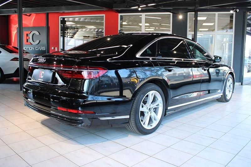Second-hand Audi A8 286 CP (210 kW) 2023 Negru Berlinǎ