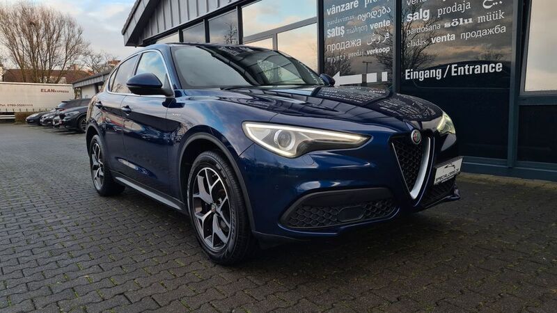 Blu montecarlo Gebraucht 2021 Alfa Romeo Stelvio Super SUV | 23.990 € (Superpreis) - Bild 1/4
