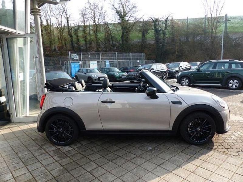 Gebraucht Mini Cooper Premium Plus 75 PS (55 kW) 2018 Andere Kleinwagen