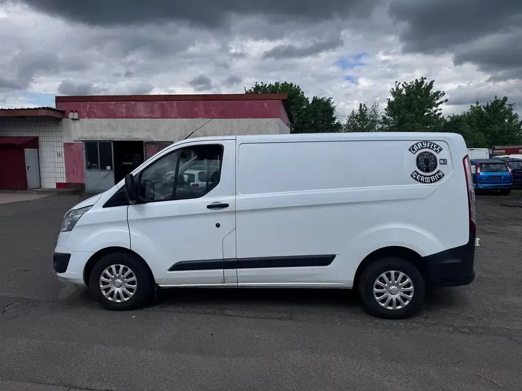 Gebraucht Ford Transit Custom Trend 155 PS (114 kW) 2015 Weiß Van / Kleinbus