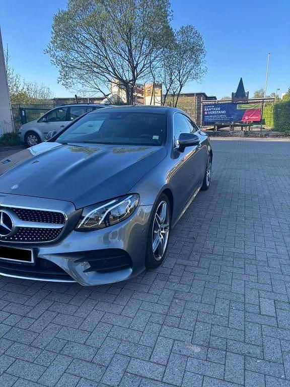 Gebraucht Mercedes E200 AMG line 184 PS (135 kW) 2017 Grau Coupé