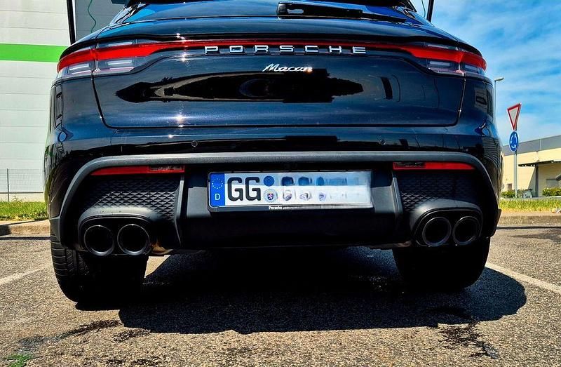 Gebraucht Porsche Macan 265 PS (194 kW) 2023 Schwarz SUV