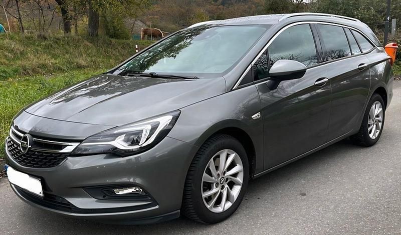 Gebraucht Opel Astra Innovation 136 PS (100 kW) 2018 Grau Kombi
