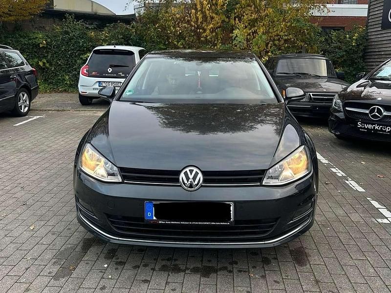 Gebraucht 2016 VW Golf VII Allstar Limousine | 9.300 € (Etwas zu teuer) - Bild 1/4