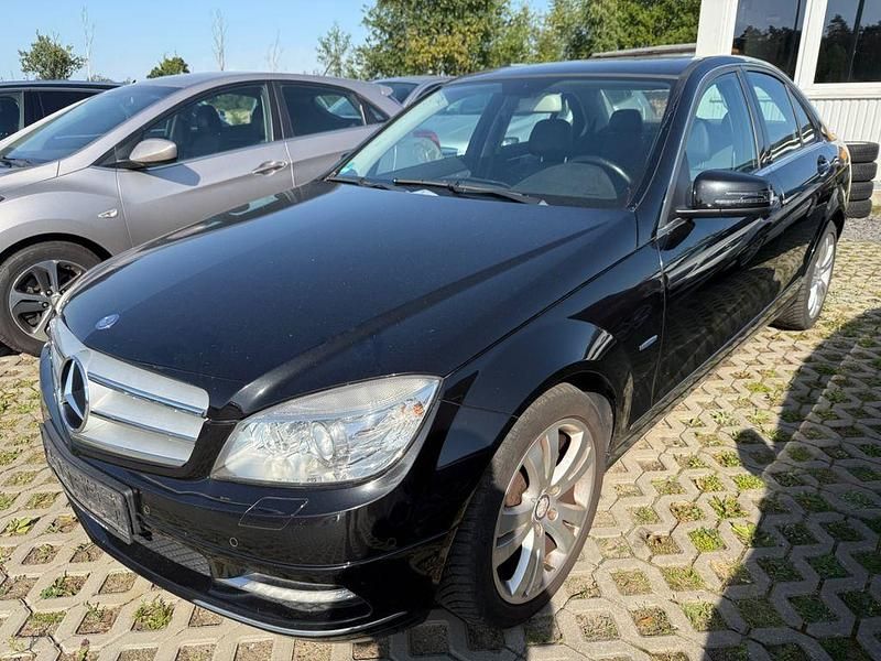 Schwarz Gebraucht 2010 Mercedes C180 Limousine | 6.000 € (Fairer Preis) - Bild 1/4