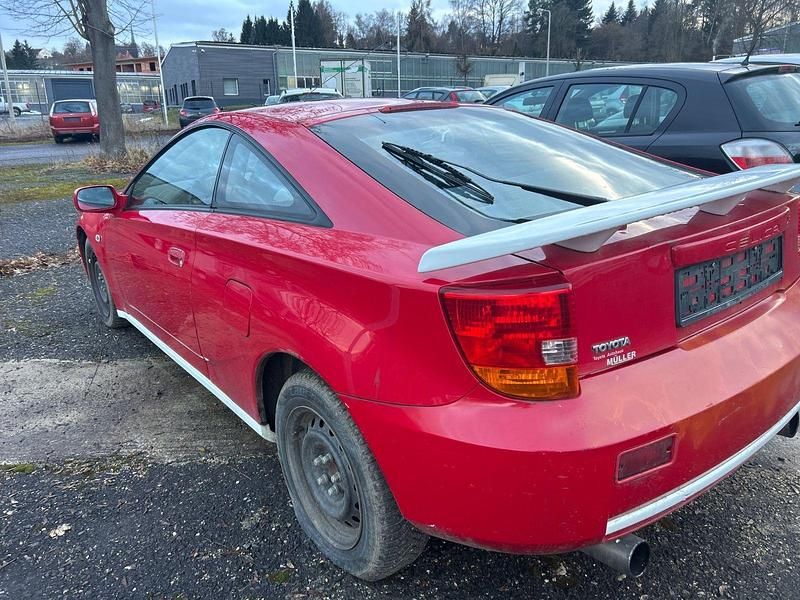 Gebraucht Toyota Celica 143 PS (105 kW) 2002 Rot Coupé