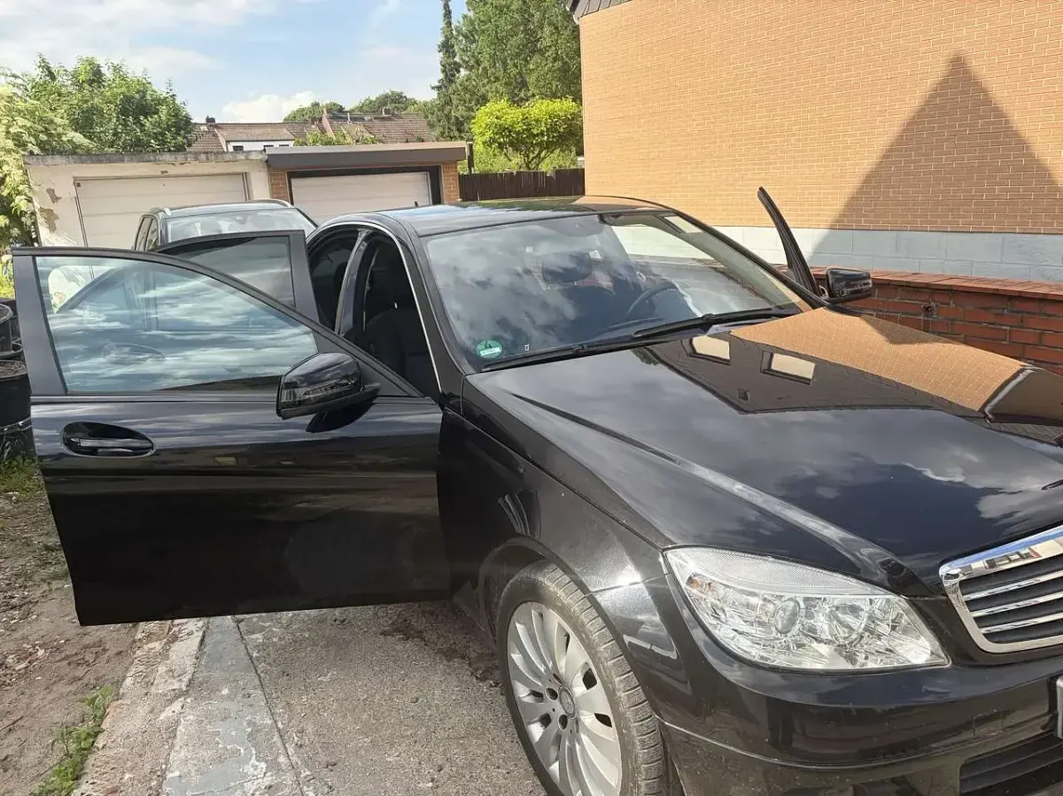 Gebraucht Mercedes C180 Classic 156 PS (114 kW) 2008 Limousine