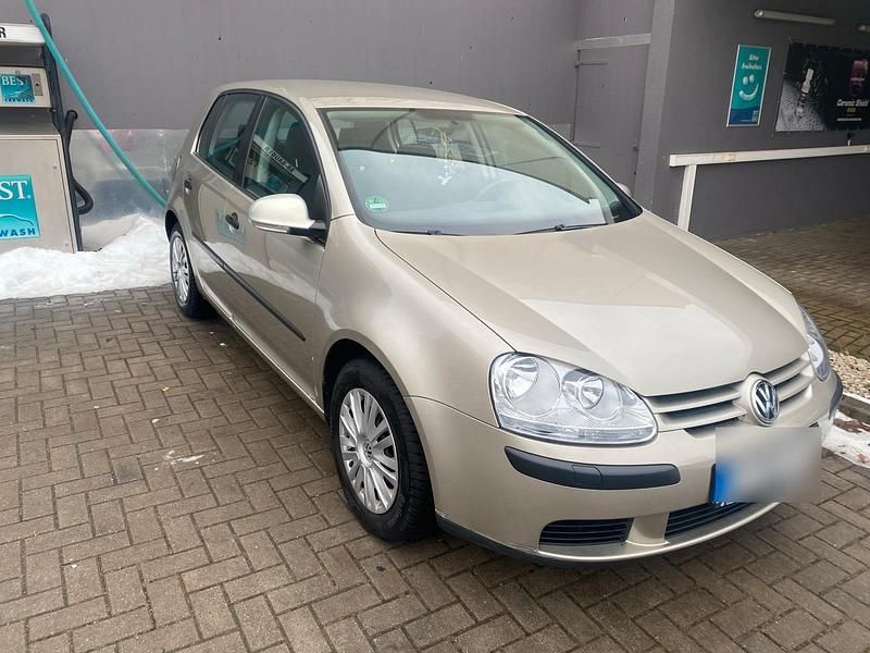 Gebraucht VW Golf V 102 PS (75 kW) 2004 Gold Kleinwagen