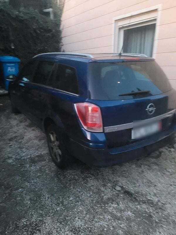 Gebraucht Opel Astra 120 PS (88 kW) 2005 Blau Kombi