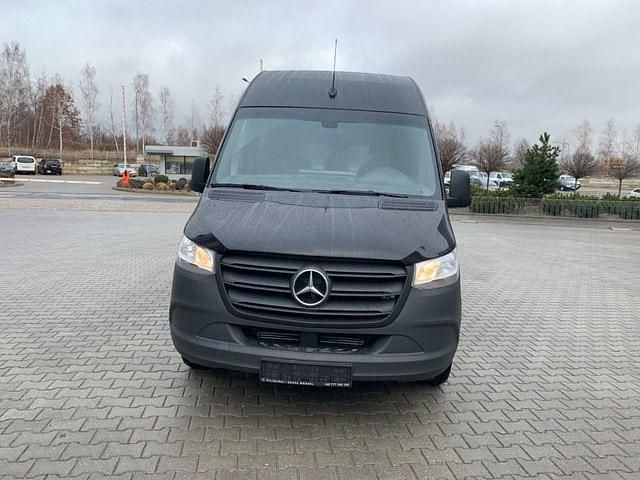 Gebraucht Mercedes Sprinter 163 PS (119 kW) 2020 Schwarz metallic Van