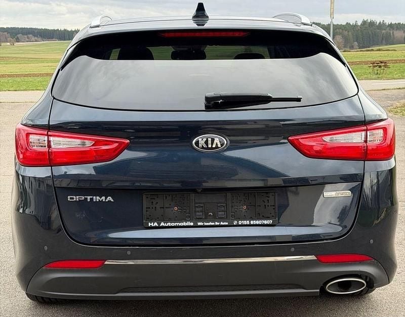 Gebraucht Kia Optima Vision 141 PS (103 kW) 2017 Blau Kombi