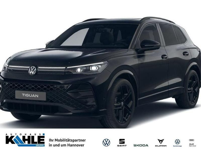 Schwarz (grenadillschwarz) Neu 2025 VW Tiguan R-line SUV | 65.900 € - Bild 1/4
