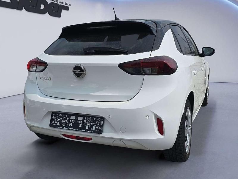Używany Opel Corsa-e Edition 100 kW (136 KM) 2022 Biały Hatchback