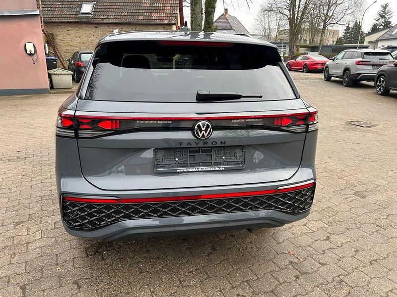 Gebraucht VW Tayron Style 193 PS (141 kW) 2025 Grau SUV