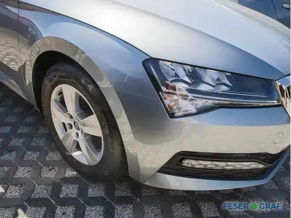 Gebraucht Skoda Superb Ambition 150 PS (110 kW) 2021 Empiregrau metallic Kombi