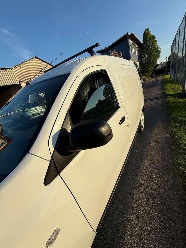 Gebraucht 2014 Dacia Dokker Express Van | 8.500 € (Etwas zu teuer) - Bild 1/4