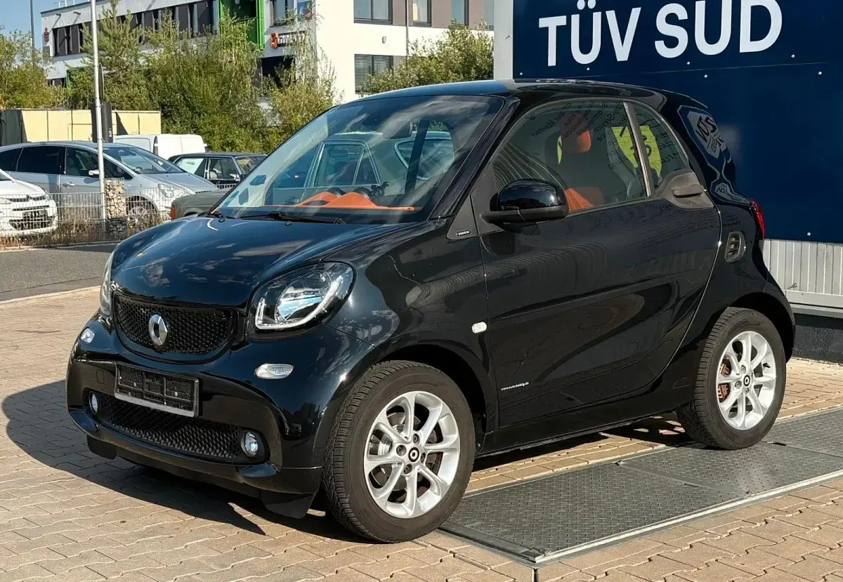 Gebraucht Smart ForTwo Coupé 71 PS (52 kW) 2015 Schwarz Coupé