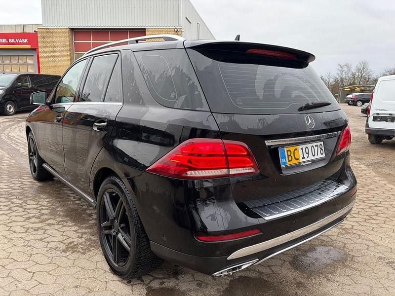 Gebraucht Mercedes GLE350 258 PS (189 kW) 2016 Schwarz SUV