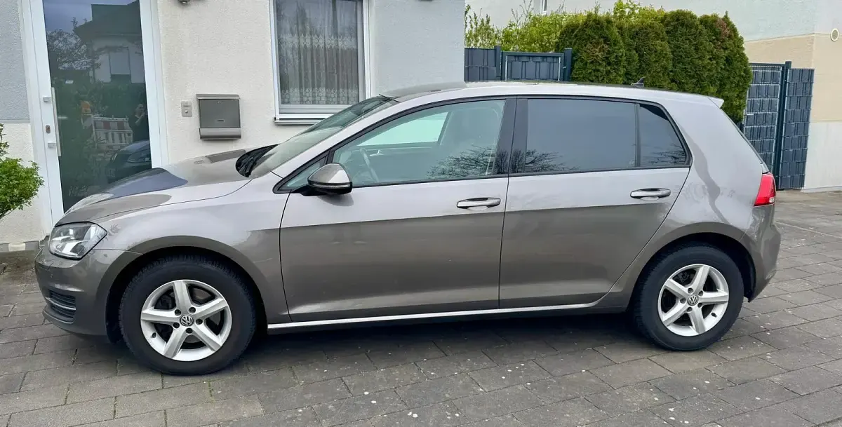 Gebraucht VW Golf VII 105 PS (77 kW) 2013 Grau Kleinwagen