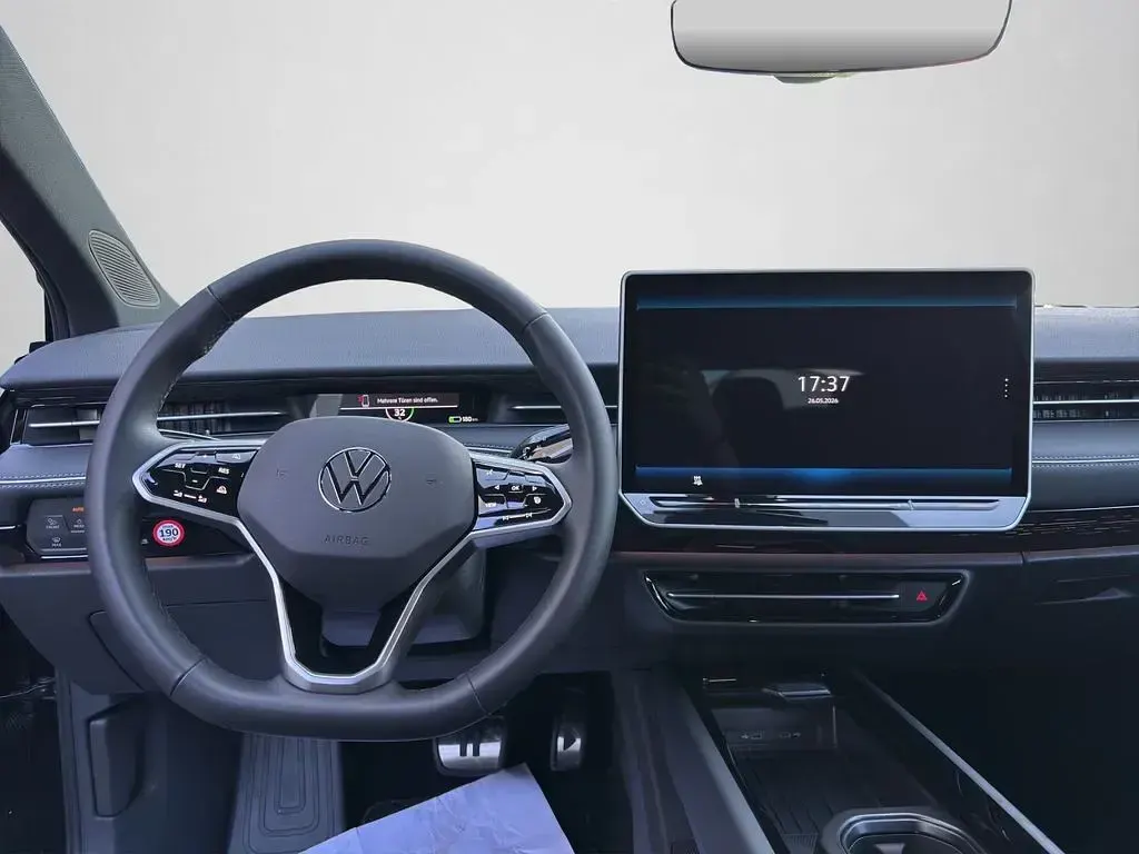 Gebraucht VW ID.7 Pro 210 kW (286 PS) 2025 Grenadillschwarz metallic Kombi