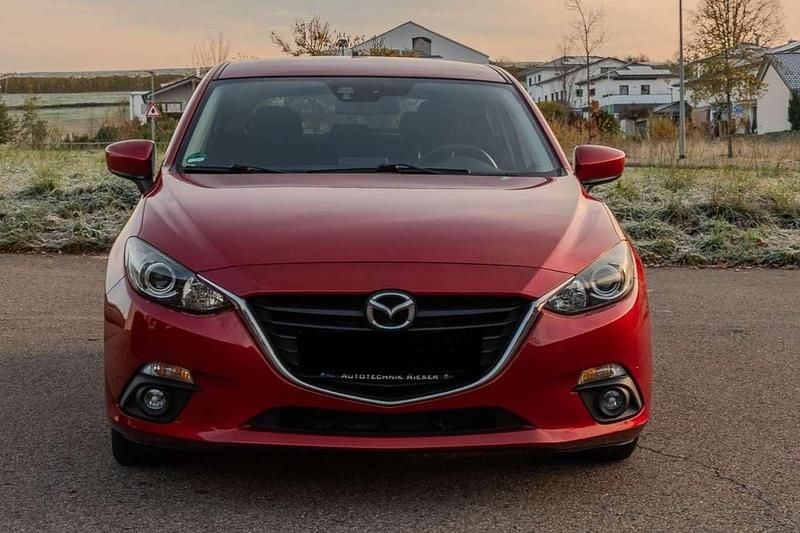 Rot Gebraucht 2014 Mazda 3 Center-Line Kleinwagen | 8.100 € (Guter Preis) - Bild 1/4
