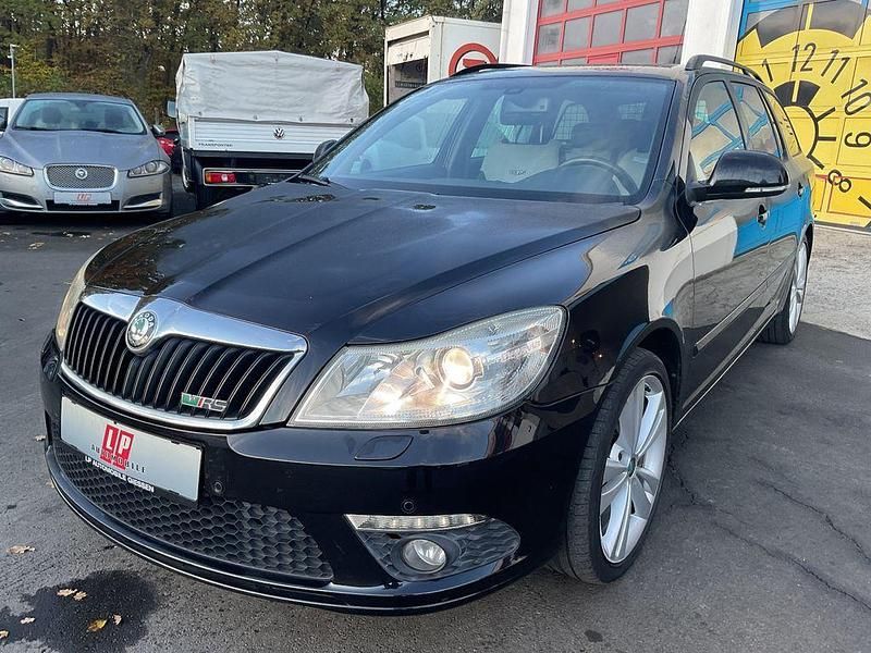 Schwarz Gebraucht 2009 Skoda Octavia RS Kombi | 6.990 € (Fairer Preis) - Bild 1/4