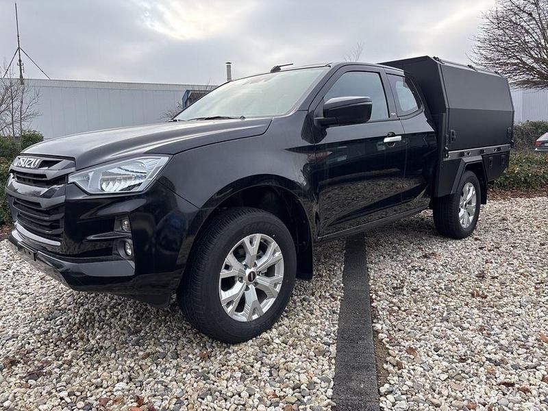 Neu Isuzu D-Max 163 PS (119 kW) 2025 Schwarz Pickup