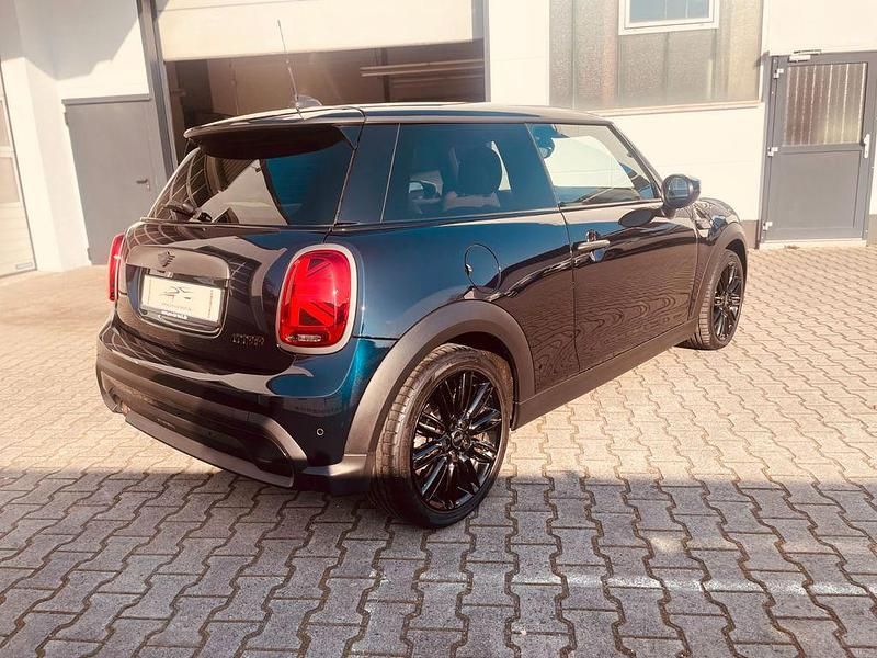 Gebraucht Mini Cooper 136 PS (100 kW) 2023 Schwarz Kleinwagen