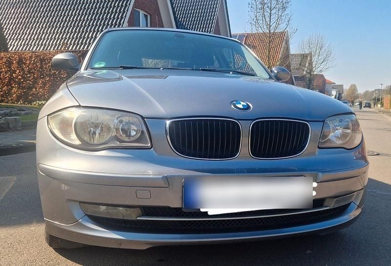 Gebraucht BMW 116 116 PS (85 kW) 2010 Silber Kleinwagen