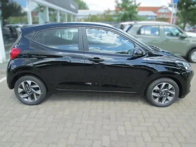 Neu Hyundai i10 Trend 63 PS (46 kW) 2025 Schwarz Kleinwagen