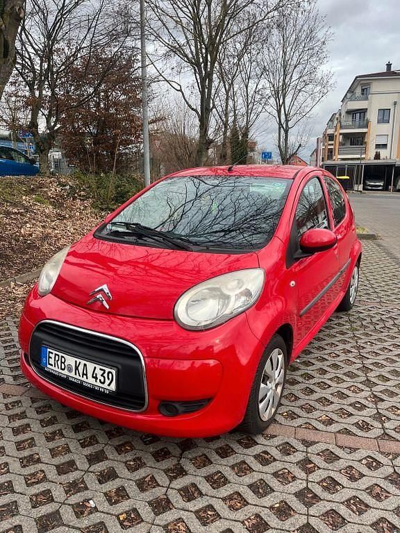 Gebraucht Citroën C1 Chic 68 PS (50 kW) 2010 Rot Kleinwagen