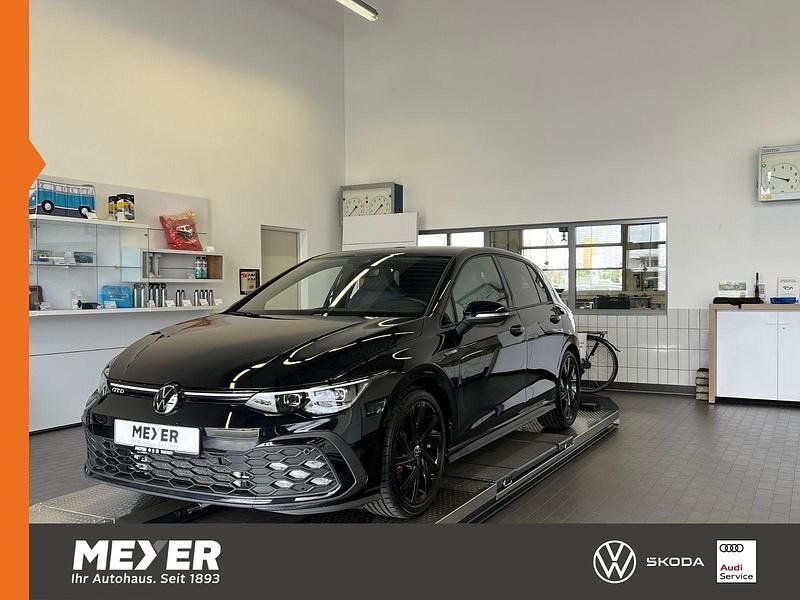 Schwarz Gebraucht 2023 VW Golf VIII Style Limousine | 31.890 € (Guter Preis) - Bild 1/4