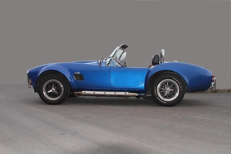 Blau Gebraucht 1982 Ford V8 Cabrio | 30.000 € - Bild 1/4
