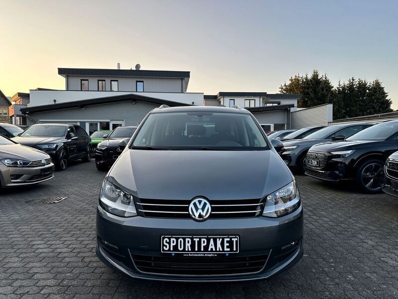 Gebraucht VW Sharan Sound 150 PS (110 kW) 2017 Grau Van / Kleinbus