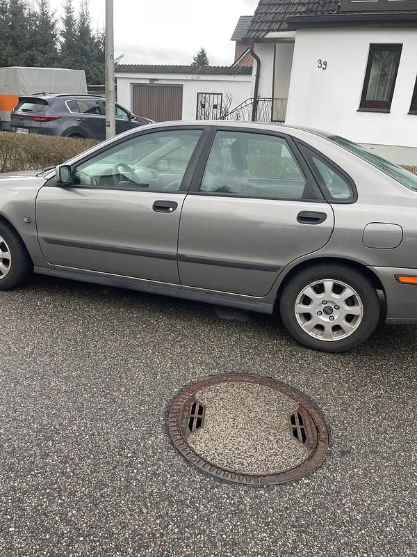 Gebraucht 2003 Volvo S40 Limousine | 3.600 € (Fairer Preis) - Bild 1/4