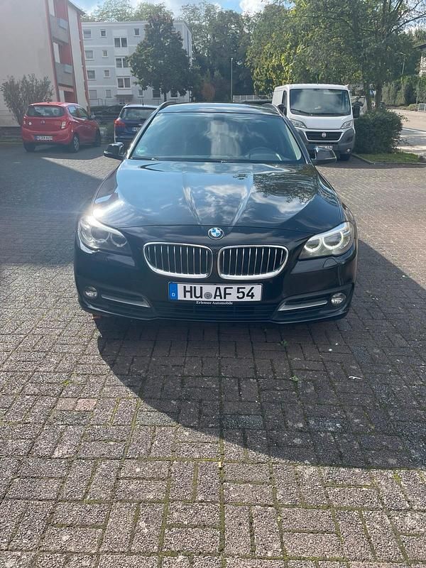 Schwarz Gebraucht 2016 BMW 520 Kombi | 13.500 € (Fairer Preis) - Bild 1/4